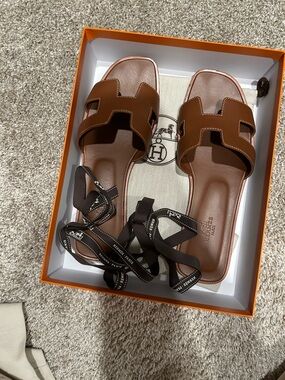 Hermes Gold Oran Leather Slide Sandals Size 39.5